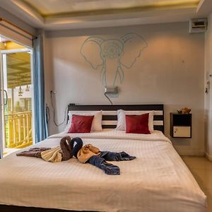 Lemon Loft Boutique Room